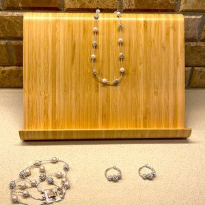 Anne Klein Jewelry Set